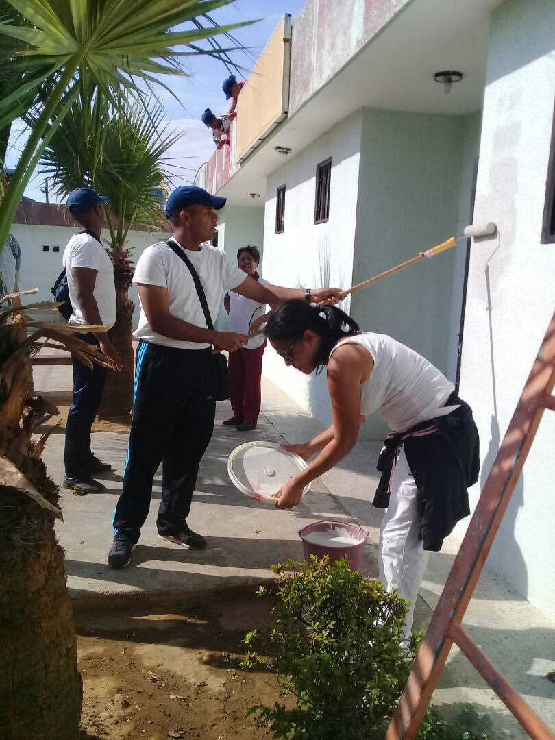 franklincicpc's tweet photo. UNES Zulia/Academia CIPCP/ Discentes de Investigación Penal apoyan a través de Vinculación Social al CDI del Mazanillo. https://t.co/cgSkbynzuk