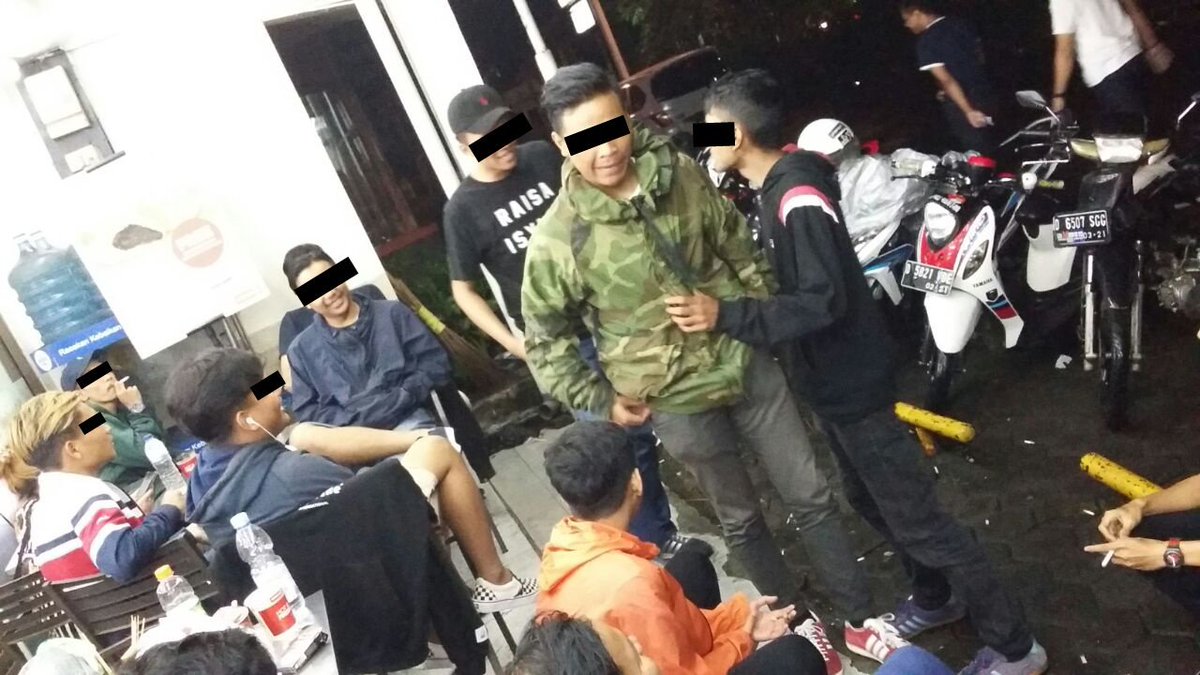 bernosltalgila lagi grindtea crew keep solid keep persib hormati orang sepuh 🍺