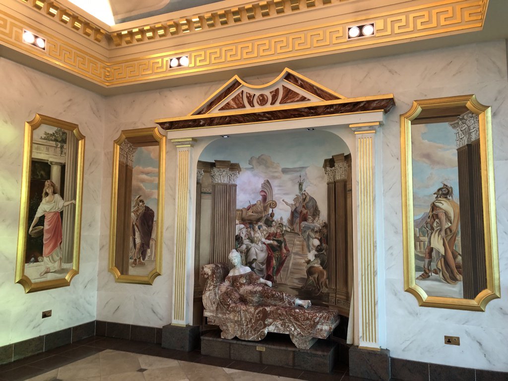 The footbridge to Barton Square across the car park continues the silly theming. A piano version of “I Just Called To Say I Love You” is playing as I walk through the glass tunnel.  #NinjiAtTheTC