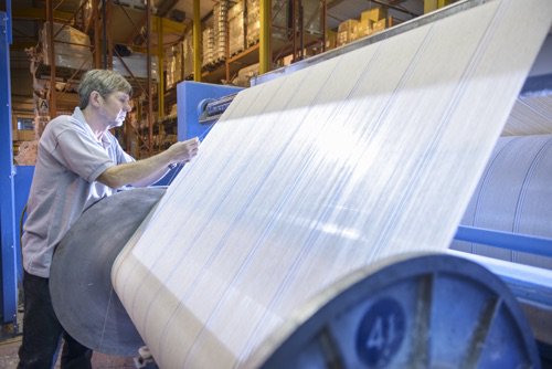 MakeItBritish's tweet photo. British Textiles are booming! My tour of the mills and factories of #Lancashire Here I visit
John Spencer Textiles @Ian_Mankin Read more on https://t.co/kZ8faNPILN https://t.co/PJorW5PqQu