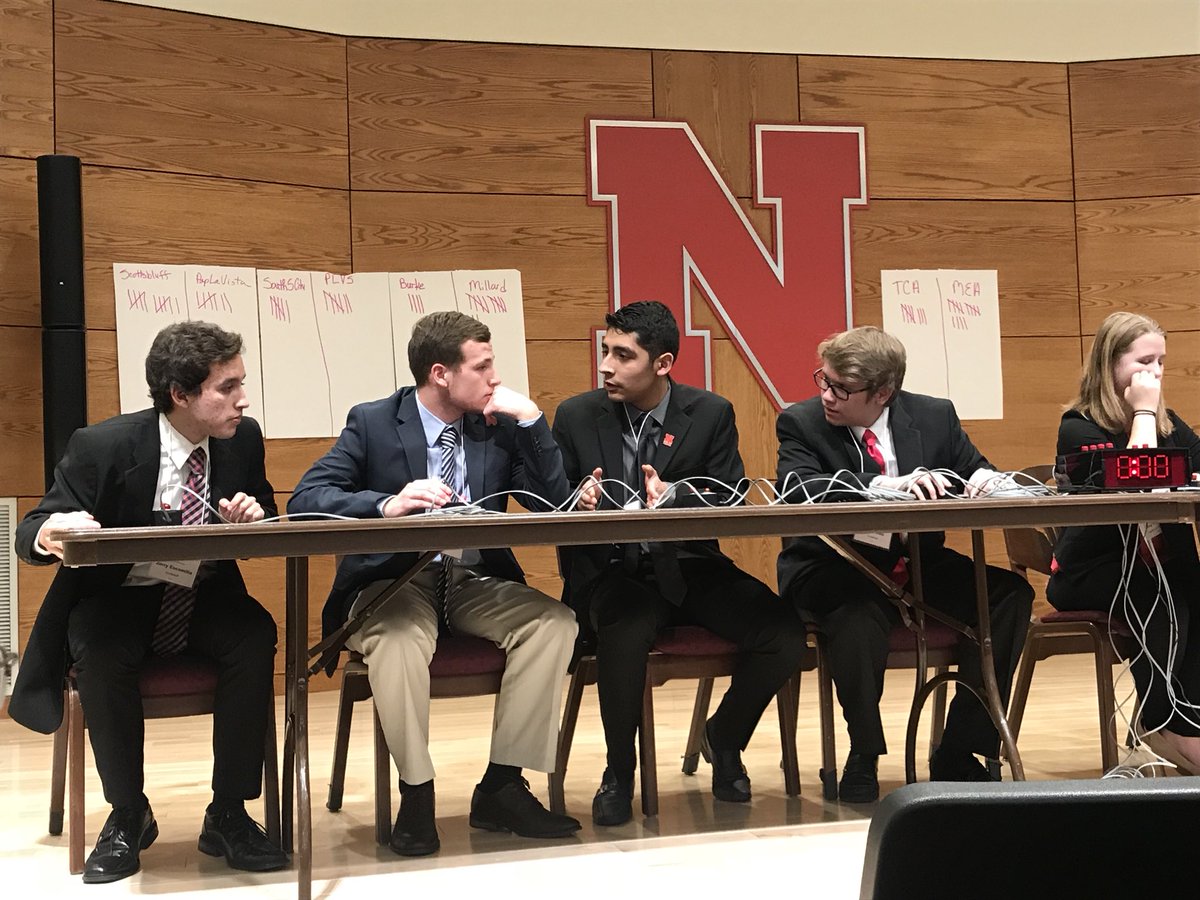 EdRisingSB's tweet photo. Congratulations to our quiz bowl team for taking first place at our first quiz bowl ever!! #EducationIsOutThere https://t.co/M1WSKqpuIa