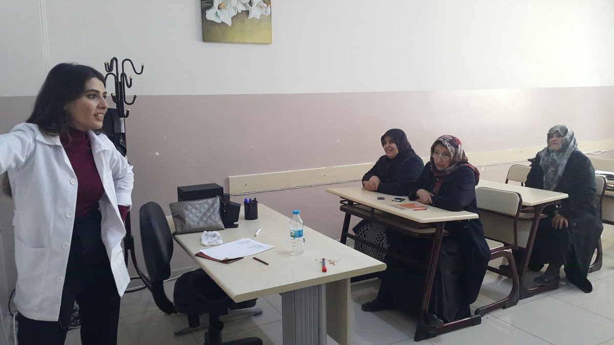 Okuma yazma bilmeyen kalmasın kampanyasına kızım da öğretmen olarak destek veriyor