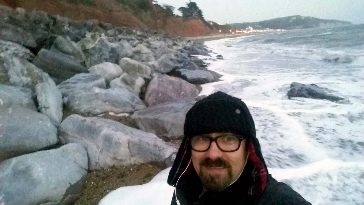 SherpaShezza's tweet photo. 23/02/18 - 11.97 miles hiked today on the Devon coast (729.13 miles completed of 874) Supporting @wescfoundation Specialist Centre for #VisualImpairment  https://t.co/TB23w1CBmA Please Sponsor Me 🙂 https://t.co/TD5nW8G1gE