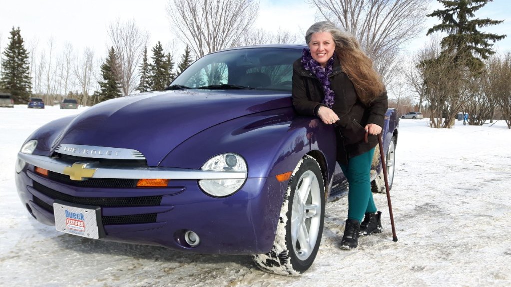 urduecksalesguy's tweet photo. 2004 #Chevy #SSR! BANG! BANG! #yolo (Shipped To #Calgary and #Sold Off Of @Kijiji) Thanks @Itsharristime #RedRocketCollection https://t.co/EgP7eEnrmY #Thnx4fol @E_mhotep #FindNewRoads @Chevrolet @ChevroletCanada #Just_Du_eck https://t.co/0KktjXJVfp