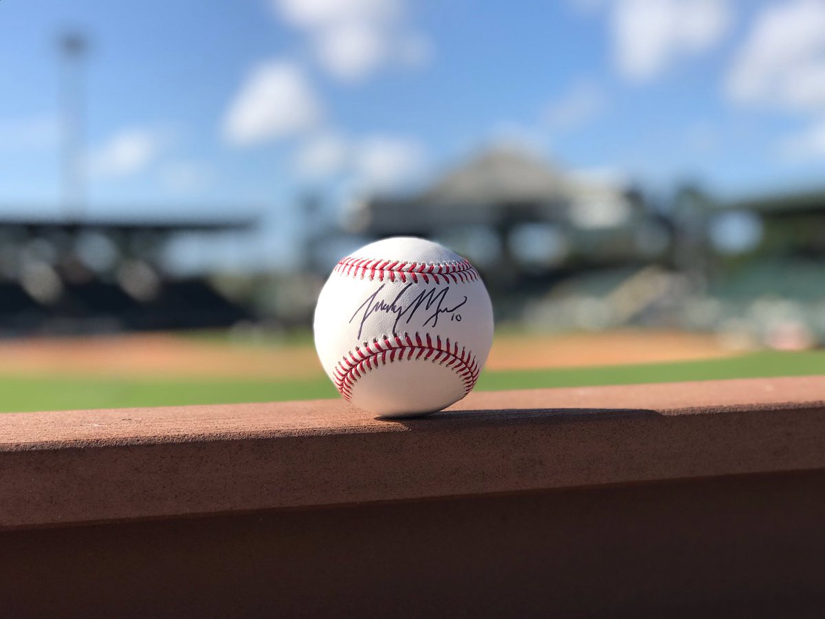 RETWEET THIS for a chance to win a Spring Training ball SIGNED by Jordy Mercer!

#ItAllBeginsinBradenton