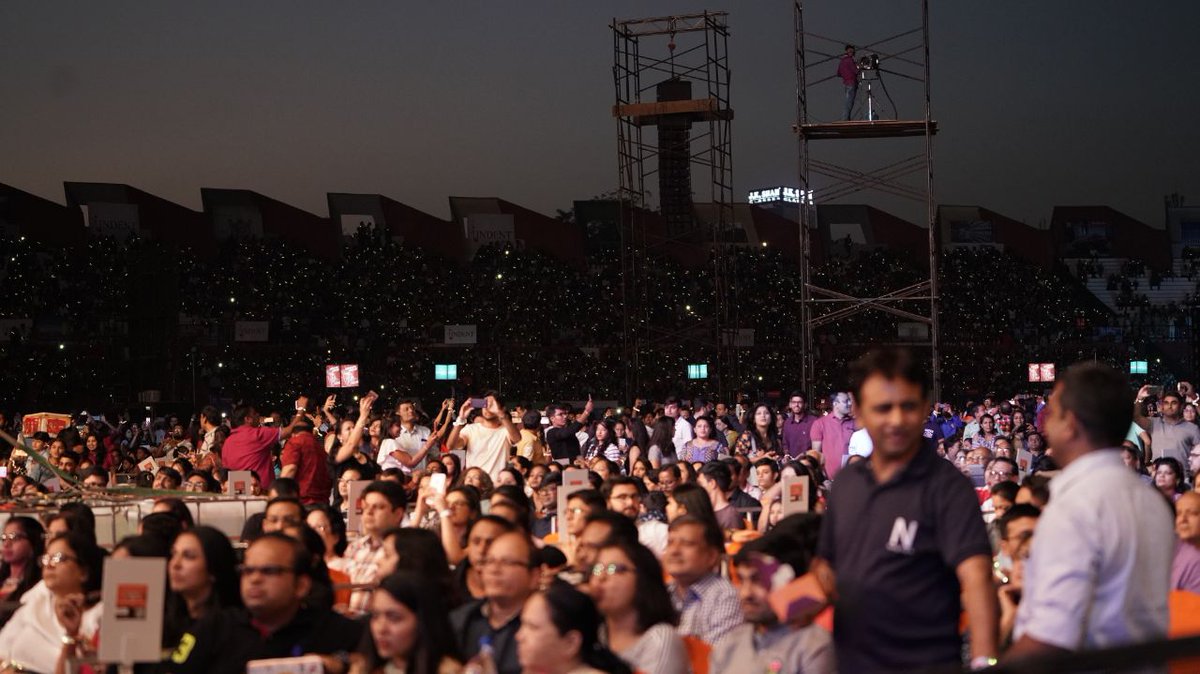 GIMA's tweet photo. Ahmedabad was mesmerized with the magic of Arijit Singh.
Next up, Hyderabad!
Hurry up and book your #ArijitSinghLive tickets: https://t.co/Q7i1CqrI76

#MTVIndiaTour #ArijitInAhmedabad #MTVIndiaTour #GiMAConcerts https://t.co/DeWiX7Zq2o