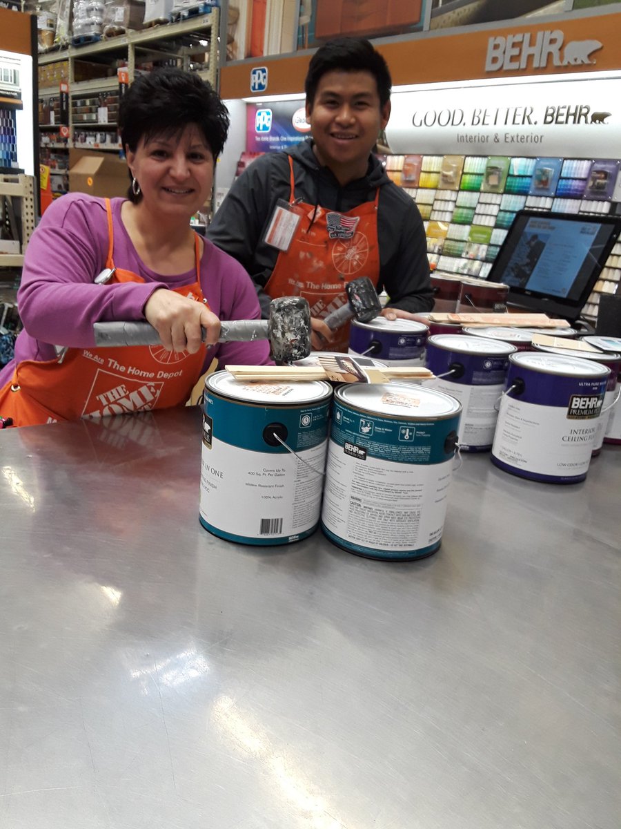 Danbury Home Depot tweet media