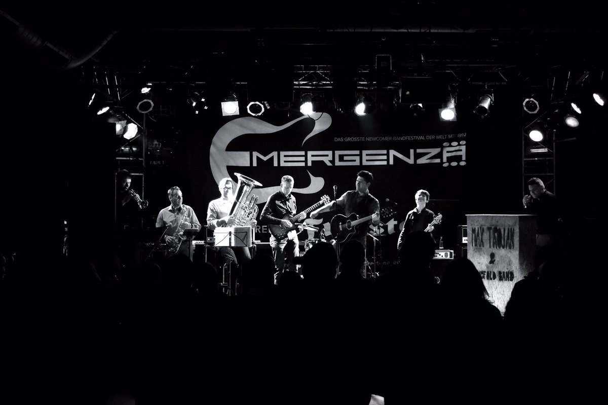 Spielen heute den Headliner um 22:40 Uhr im MTC in Köln am Zülpischer Plat. Wer in der Stadt unterwegs ist
Und Bock hat, kann ja mal reinschauen🤘🎺🎷🎸 #Köln #Gig #MTC #livemusik