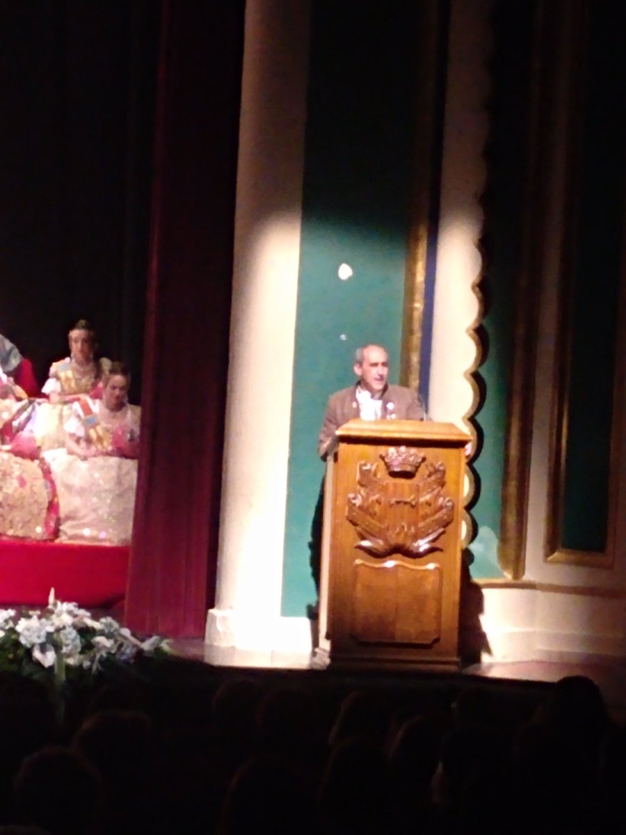 El nostre president, Leo, ens dirigeix unes paraules molt emocionat!!! #lospresisemocionantambien