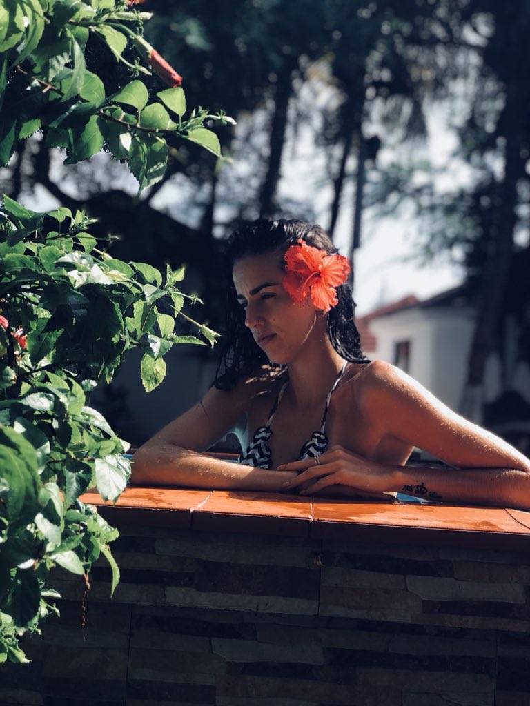 anaborgesKF's tweet photo. 🧜🏻‍♀️🧜🏼‍♂️ #Companheiro #Mussulo https://t.co/Px238XoV1W