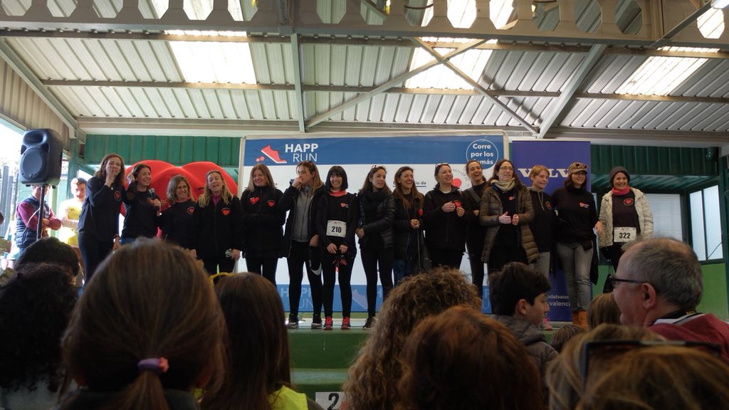 mamasenacciones's tweet photo. ❣️🏃🏽‍♀️🏃🏽‍♂️Y después de varias horas seguimos con una sonrisa recordando todo lo que hemos vivido hoy en @HappRun. No vamos a cansarnos de dar las gracias a los maravillosos chicos de @Edelweisschool #GRACIAS https://t.co/cuEQtHyWyA