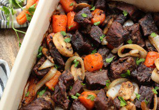 KeepFitHealthy's tweet photo. Paleo Baileys Oven Roasted Beef Roast with Caramelized Mushrooms and Onions #keepheal... https://t.co/101GWvKwOw https://t.co/wWwOrNLvTL