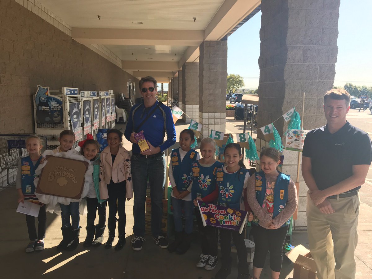 GirlScoutsLA's tweet photo. Our 1st #GSGoldenTicket winner is Ken in Upland at Troop 4584's sale! #GSGLA board member Steve Bolkovatz also made a special visit! https://t.co/xgol56b7V3