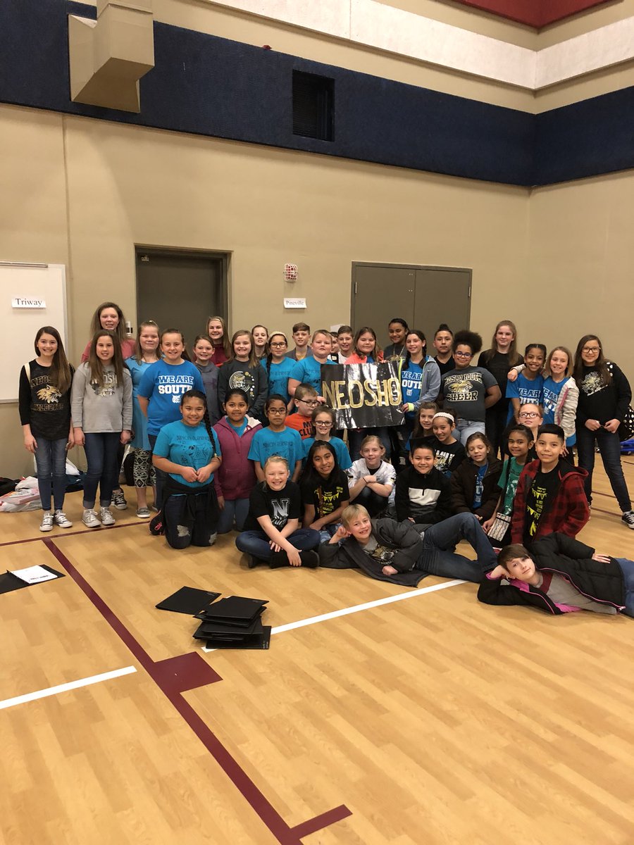 <a href="/NeoshoSD/">Neosho Wildcats</a> are well represented at SWMMEA Honor Choir today!  Students from @Neosho_Central , #Bentontribe, @SouthNeosho, <a href="/NSDGoodman/">Goodman Elementary</a> and @NeoshoMiddle are having a great time singing with new friends from around the area. 🎶❤️🎶