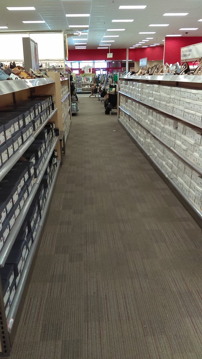 #122fly table life styling/ afternoon shoe aisles #targetstyle #standards <a href="/autumn_uptain/">Autumn Uptain</a> <a href="/Brownlj2016/">Lindsey Brown</a> @ColonJosian <a href="/JayYezzi/">Jay Yezzi</a>