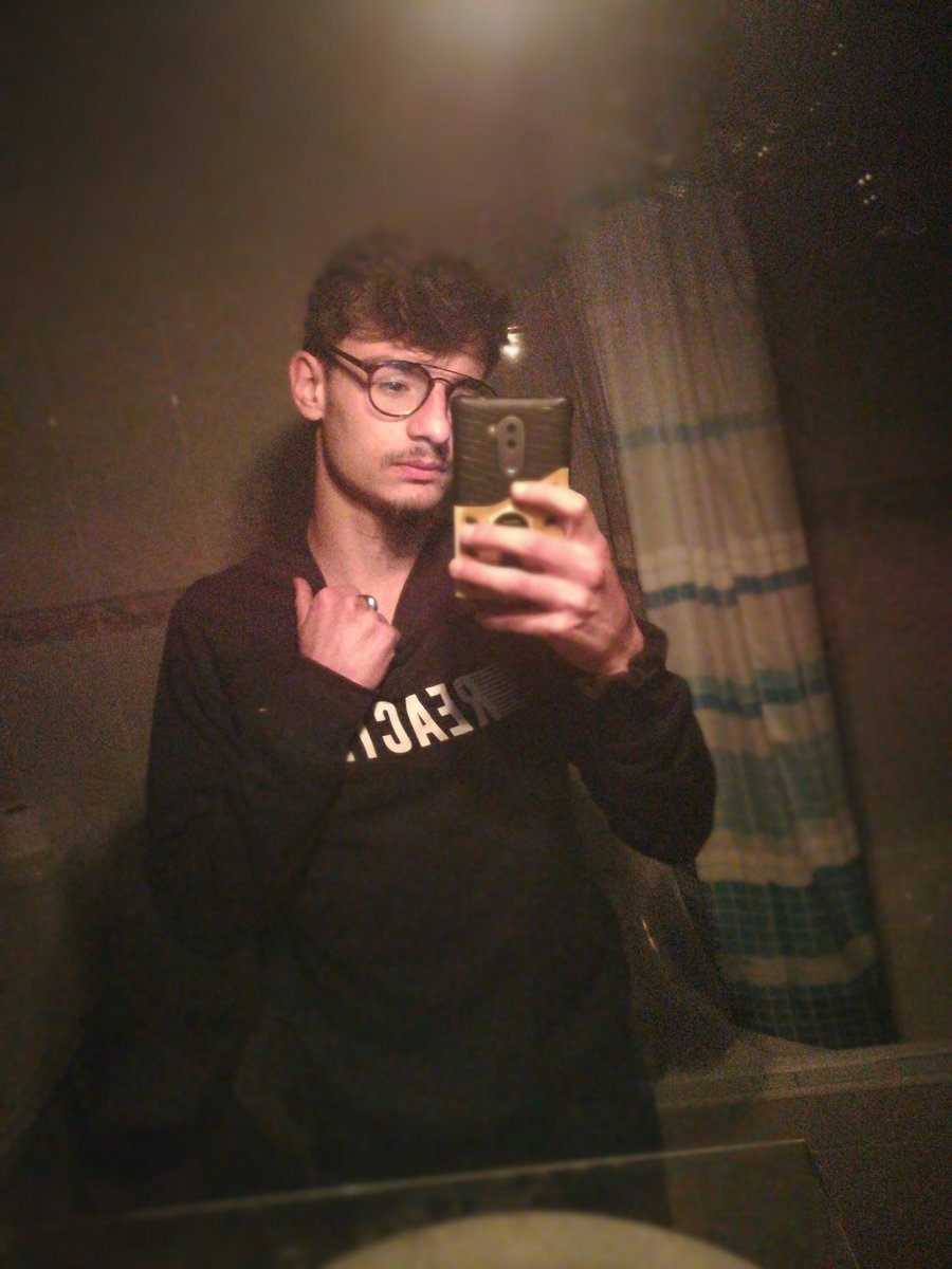 di0g0_ruela's tweet image. Two stages and final result, seems legit 🤔 #snapseed &amp;amp; #picsart
#freetoedit