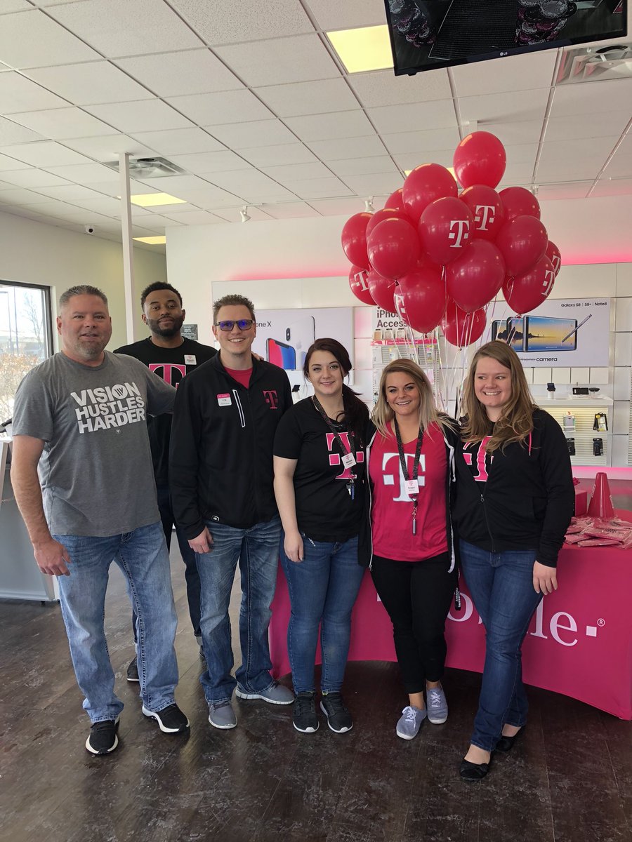 Pevo0119's tweet photo. Big day for 29th Jump Street!!  Last of the Colorado Grand Openings and Looks Amazing!!
#WVtheplacetobe #LovetheHustle @Chris_Talley @_ChuckBill_ @allanlambo @thatsammori @swansontmo @chris_kimak @simplesimon34 @RodBaarstad @LaylaMoo18 @Zachdizzl @harvnado https://t.co/lT4XhHHeuR
