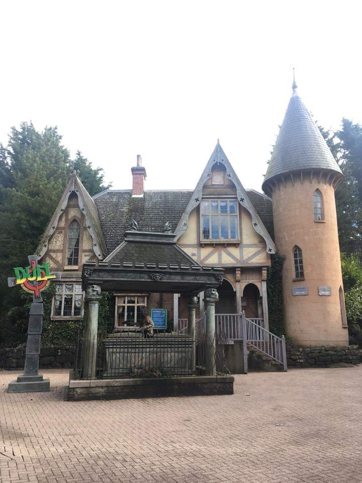 AltonTLC's tweet photo. Just a little sneak peak at how smart Duel is looking after the Gardeners came back from the dead and had a tidy up! They revealed the windows and eaves of the old house as well as unearthing a few more graves!! Yikes!!#threeweekstogo https://t.co/Ar8bZTz9MZ