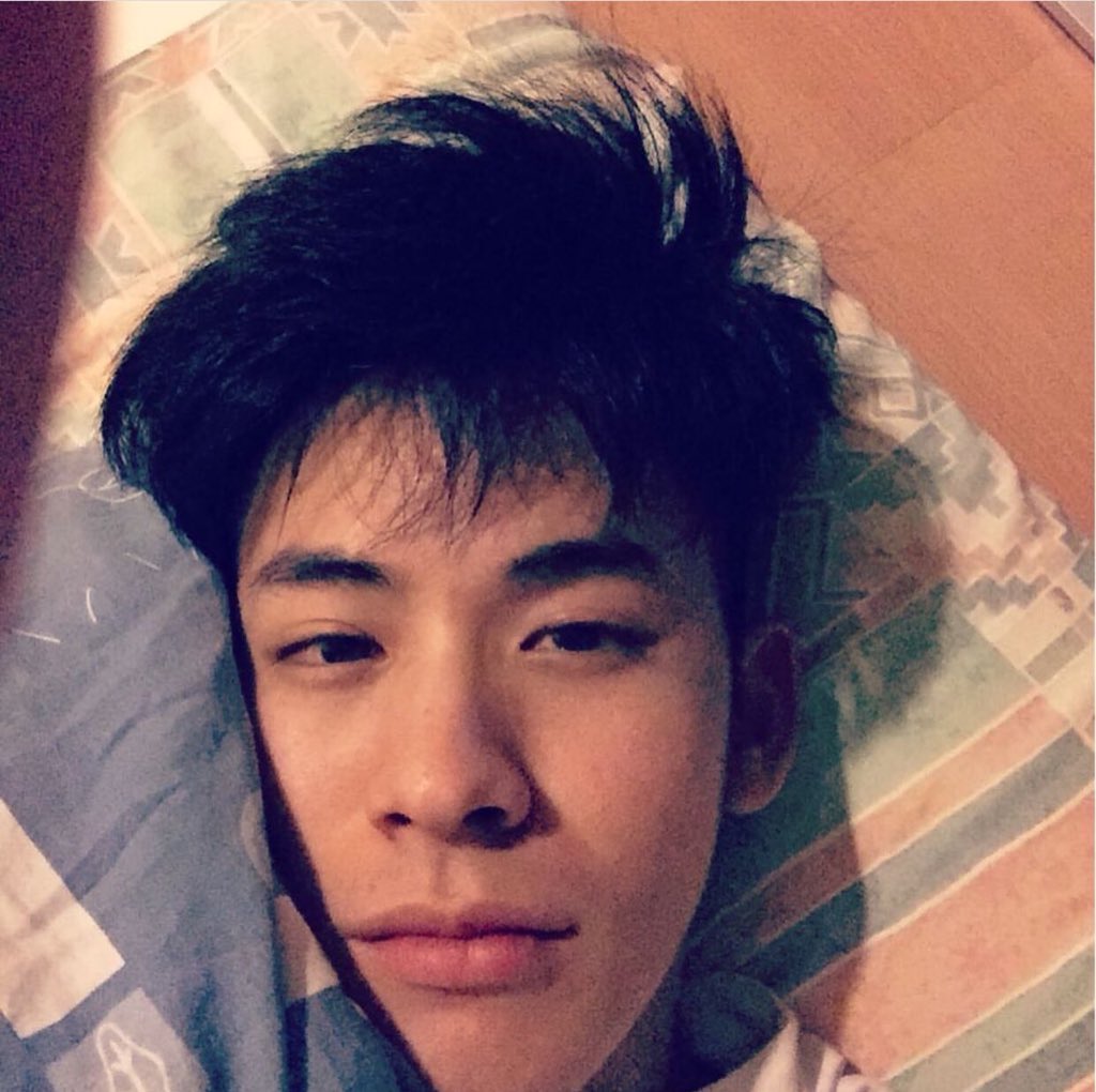 phungjaaa's tweet photo. ถ้าเป็นแม่การะเกดแล้วโดนพี่หมื่นด่ากระแทกทรวงในเช้าเย็นเยี่ยงนี้ ออเจ้าขอลาไปเรือนพี่จ้อยตั้งแต่บัดนี้เจ้าค่ะ
วาร์งับบ ig: witsamost
#บุพเพสันนิวาส #ออร่าความผัวแพร่กระจาย https://t.co/dLfIy4YhlN
