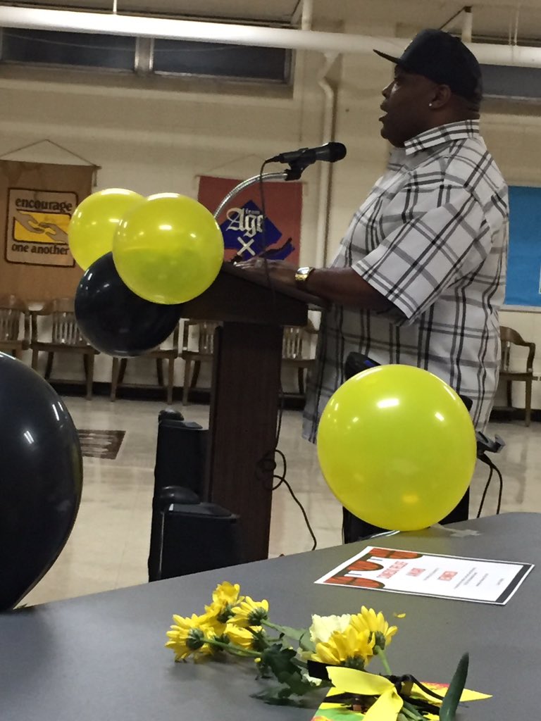 PingelMichael's tweet photo. My heart was very full at @MLLschool first winter sports banquet https://t.co/4yRhdiE94V