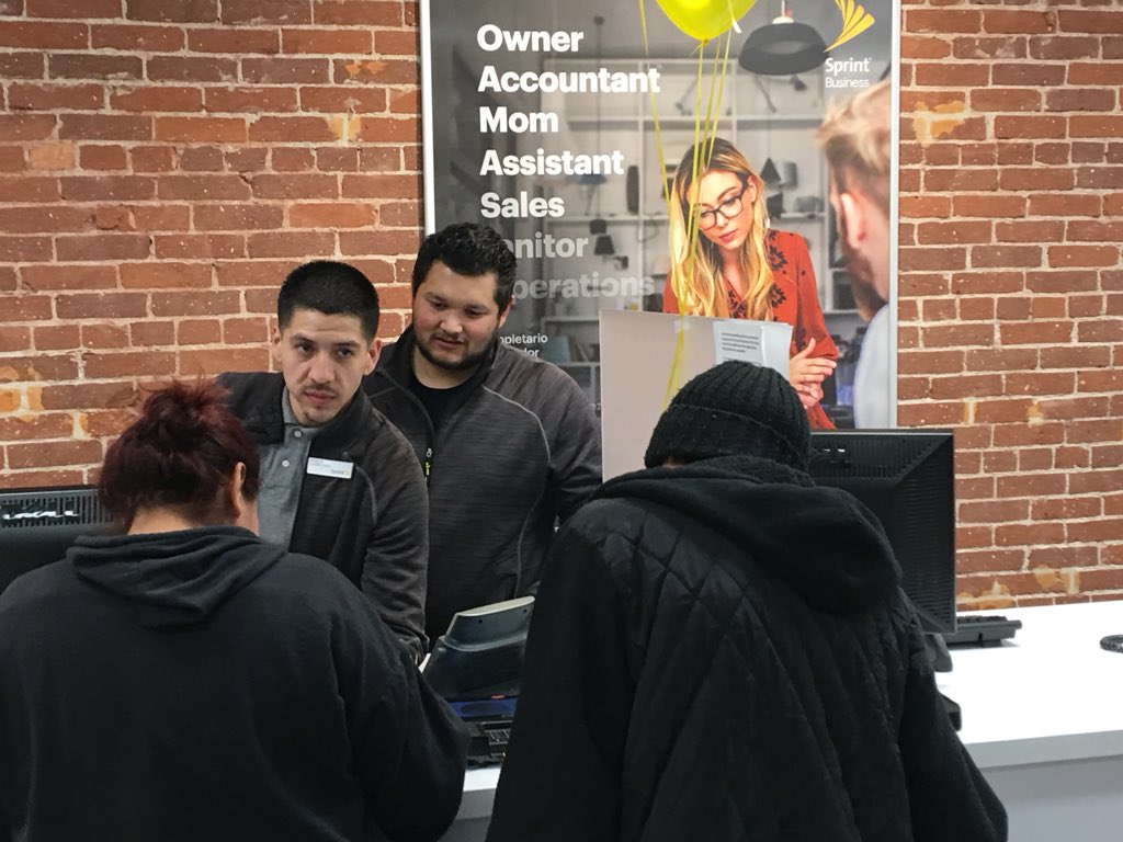 blee01's tweet photo. Robert, and our #Downtown LA #DTLA .@sprint Team, is EPIC! A 14 year customer from NY couldn’t say enough about how beautiful the store and friendly and welcoming our Team is!! https://t.co/oCERGABemx