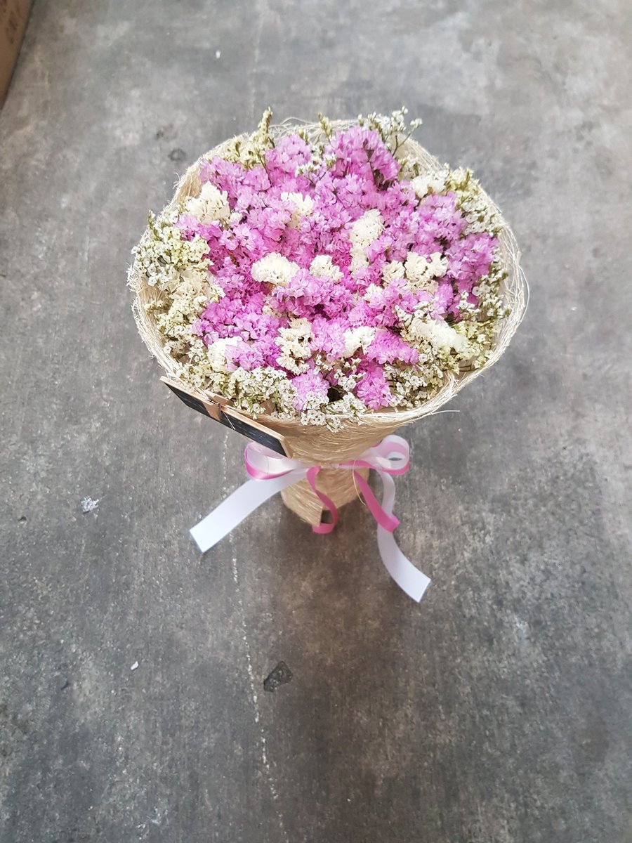 myflowerstory89's tweet photo. ช่อละ 400 บาท

✏สั่งซื้อและสอบถาม แอดไลน์ไอดี 0857497686

#สแตติส #ดอกไม้แห้ง #ของขวัญวันเกิด #รับปริญญา #ปัจฉิม #พรีเวดดิ้ง #แต่งงาน #เจ้าสาว #เพื่อนเจ้าสาว #ช่อดอกไม้แห้ง #มงกุฎดอกไม้ #ยิปโซ #ของชำร่วย #ของขวัญวันเกิดแฟน #กล่องไม้ #ของขวัญวาเลนไทน์ #ของขวัญปีใหม่ #วันครบรอบ https://t.co/4Dg5B1mFdz