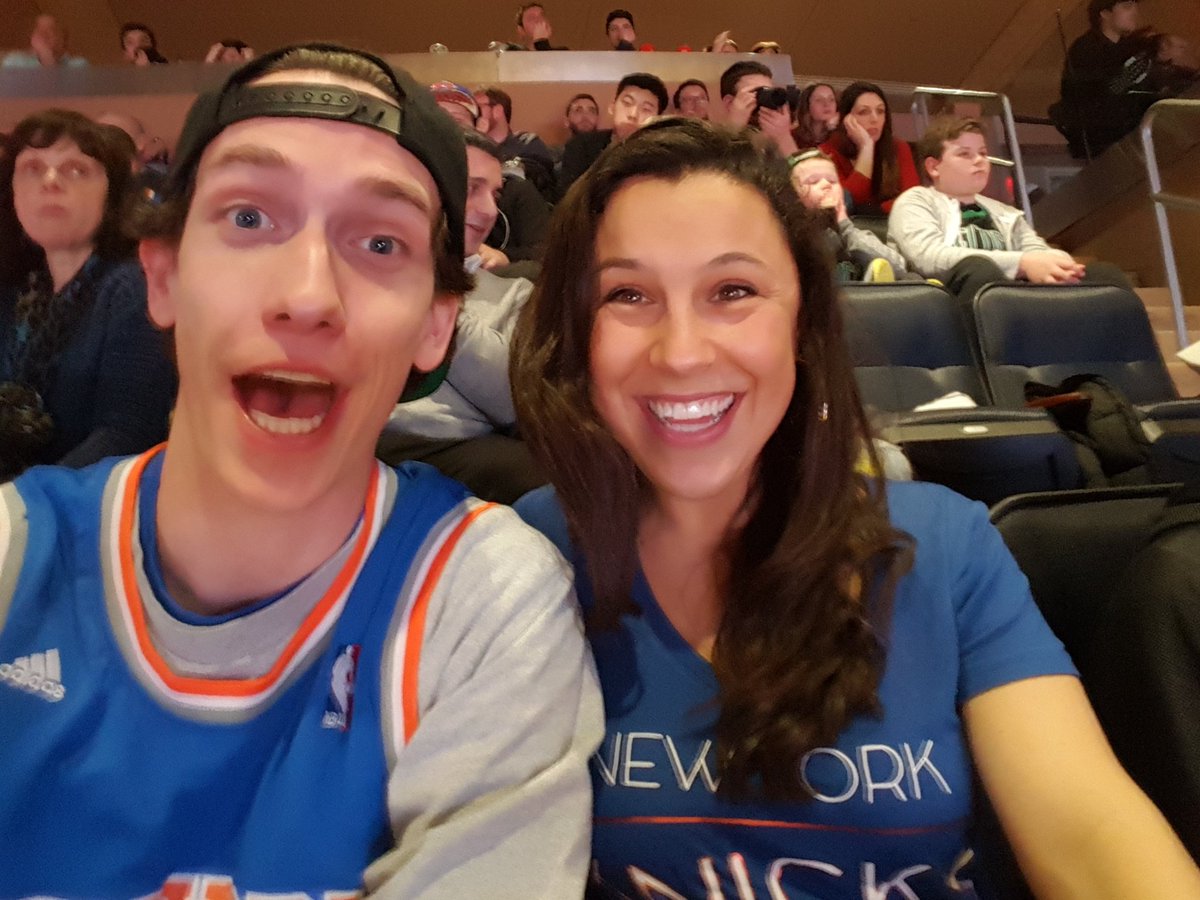 Timhager's tweet image. #NYKDeltaSelfie #sweepstakes