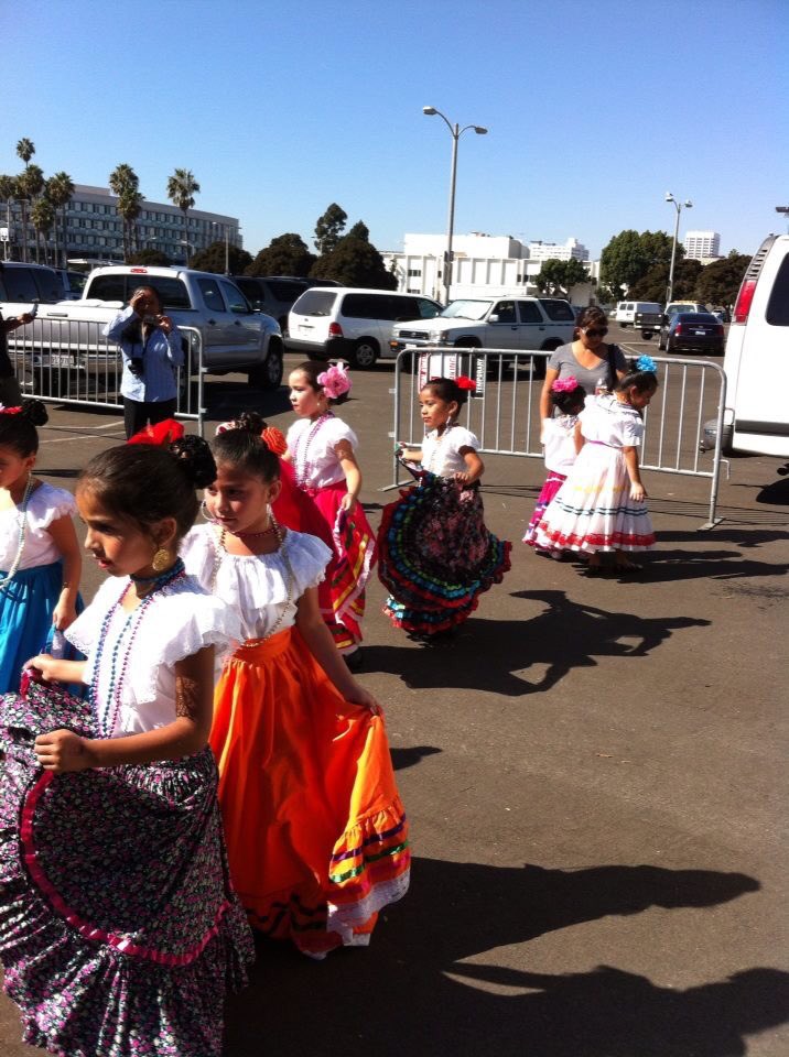 DeCultura1's tweet photo. Ballet Folklorico Dance class tomorrow/ Sunday @ 1 pm @PYFCSantaMonica #bailefolklorico #performingarts #pio #pico #cdvc #iddm #pyfc #santamonica #dance #smoriginals #smnatives https://t.co/ajMmZVPjvq