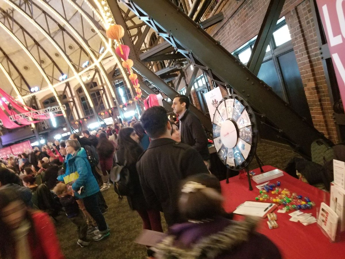 TweetFTStreet's tweet image. Celebrate Chinese New Year at Navy Pier! @ComEd is here till 5! #StopBySayHi #WheelSeeYouSoon #TweetFromTheStreet