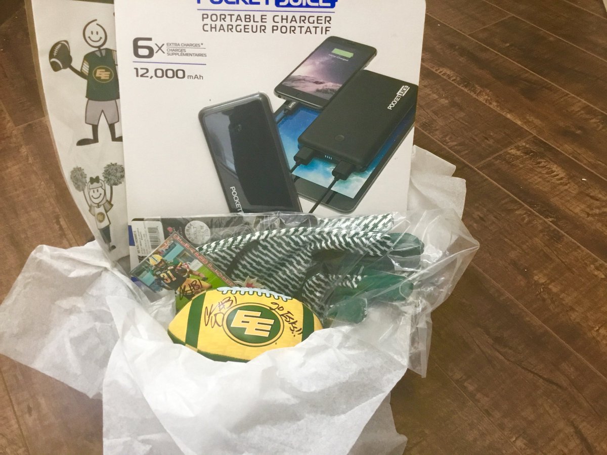 💥Prize Giveaway💥 - Retweet or like either of our two new camp releases and enter a draw to win this awesome prize pack before 6pm today!!! Must be on the original camp twitter post - Good luck King McCarty Friends and Family  #SpringBreakCamp #SkillzNDrillzCamp