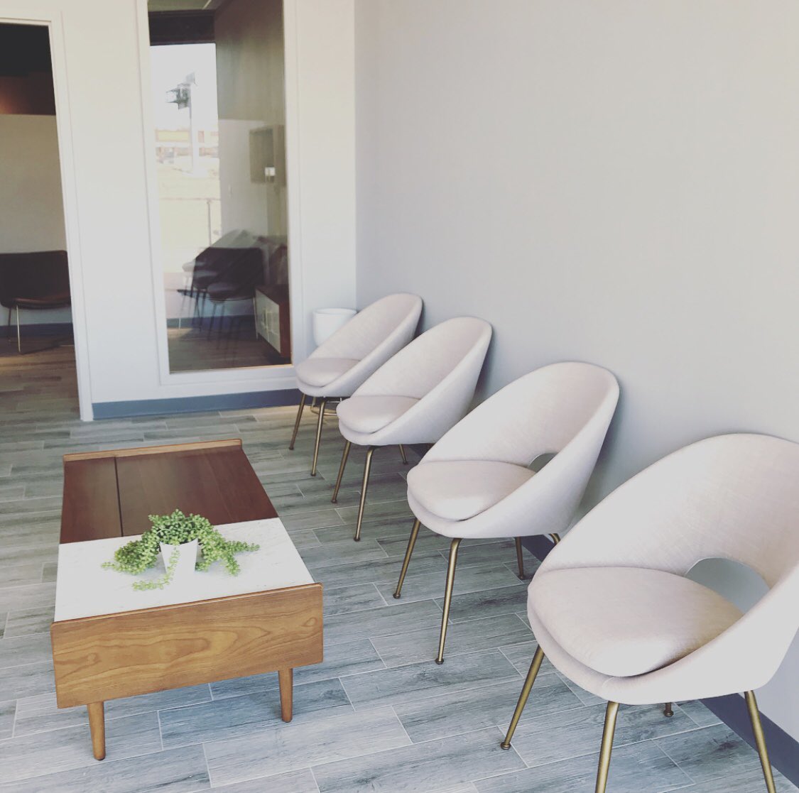 RechargeZoneIV's tweet image. We’re currently taking appointments for a better healthier 2018. #IVTherapy allows us to pump your system with nutrients and vitamins straight to your cells, bypassing your digestive system. Improves muscle recovery, athletic performance, improves skin health