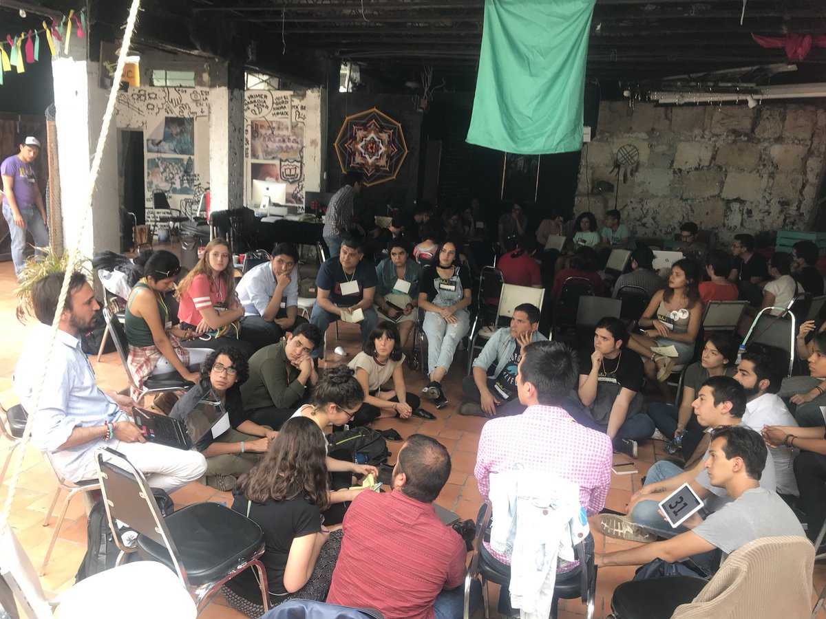 Trabajamos desde la escucha, nos entendemos como red, aportamos desde nuestras experiencias, apostamos por construir desde la inteligencia colectiva.
Encuentro Nacional de Asambleistas <a href="/wikipoliticamx/">Wikipolítica MX</a> 👭👫👬