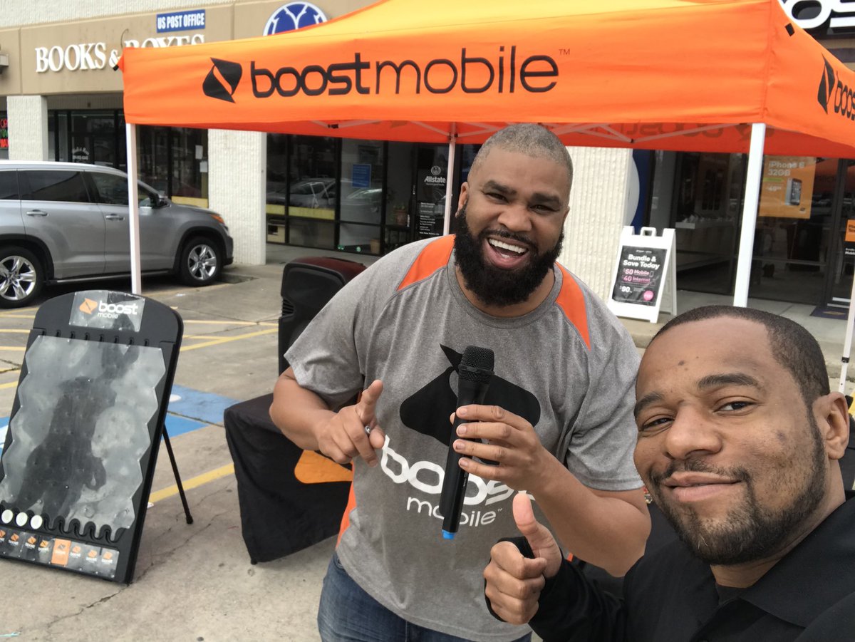 elterevanspg's tweet photo. Getting Tax Season Started In Atascocita...Lets Get It👊 #HOUTax18 #BoostNationEvent @phonesRUS @PhonesrusHumble @PHONES_R_US @johnfisbeck @JustinCapers @Dk1team1dream https://t.co/harvGbUC5a