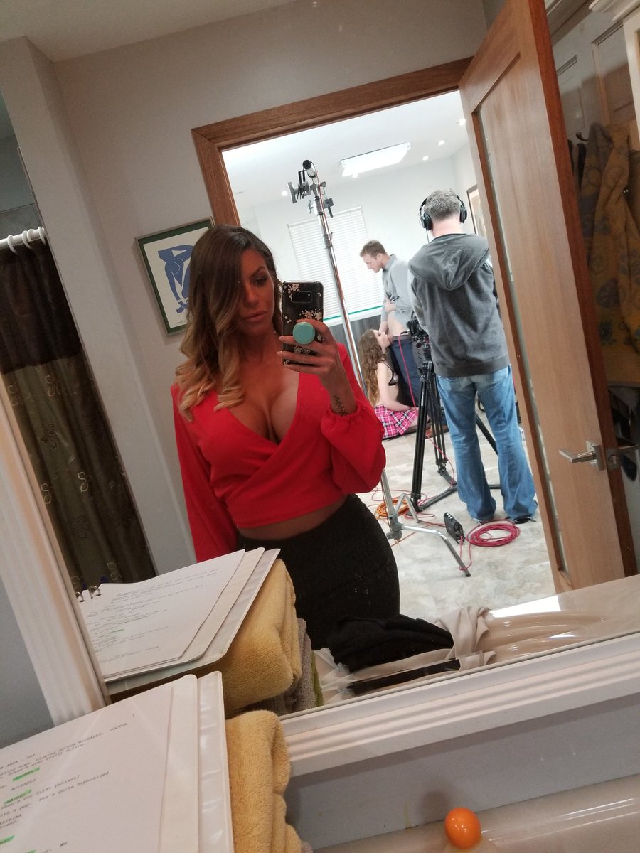 Brooklyn Chase™ on Twitter: "Yes 😘 I have the slip in my bag to thank