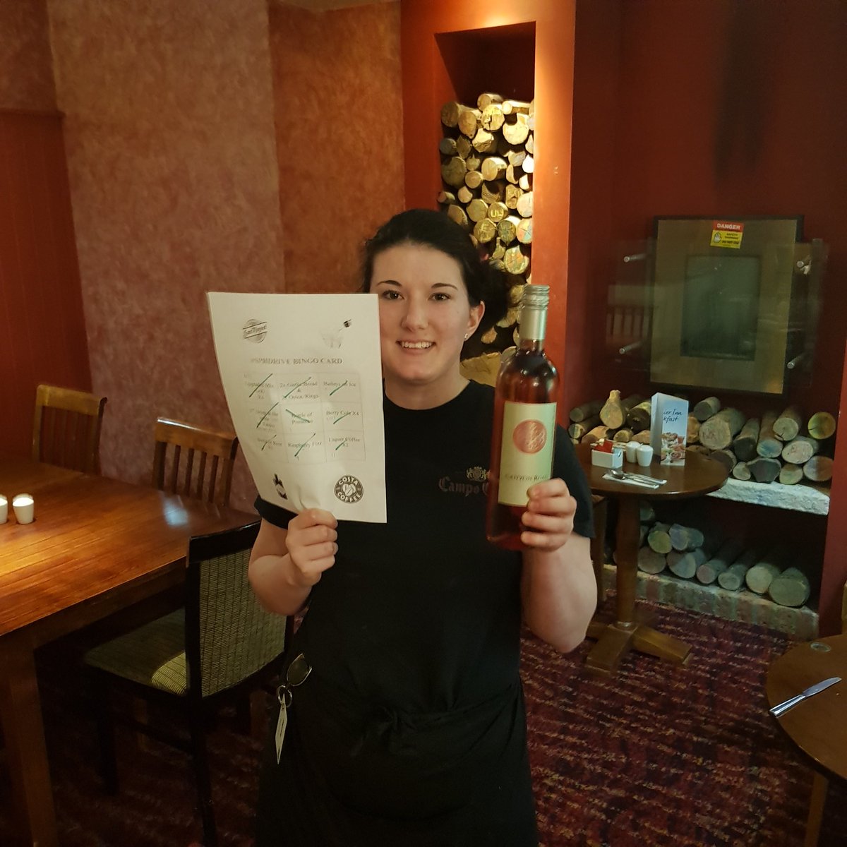 StuartElkins3's tweet photo. #SuperSaturday viki smashing the bingo up selling @sandra1910 @SteveAdamsTT @Jeluke2411 @FCtabletable @StaplesClaire https://t.co/s2LNd7t0Te