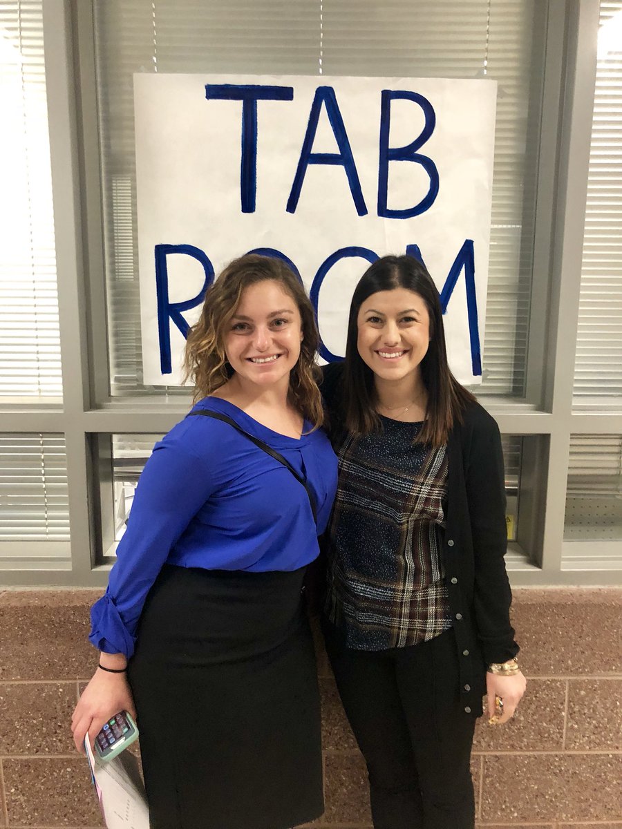 AmandaRAragon's tweet photo. All across the country, @utulsa students and alumni are participating in #TUDayOfService. 

Here, in NM we volunteered at the State Speech and Debate competition! cc: @UtulsaAlumni https://t.co/DkgDNcNxal