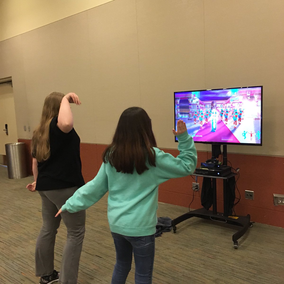 UrsulineLions's tweet image. Learning about futures in IT and computer science is all fun and games! The UA girls are having a blast on their second day of Tech Olympics! #TechOlympics2018 #ItsJordan #ItsaTakeover