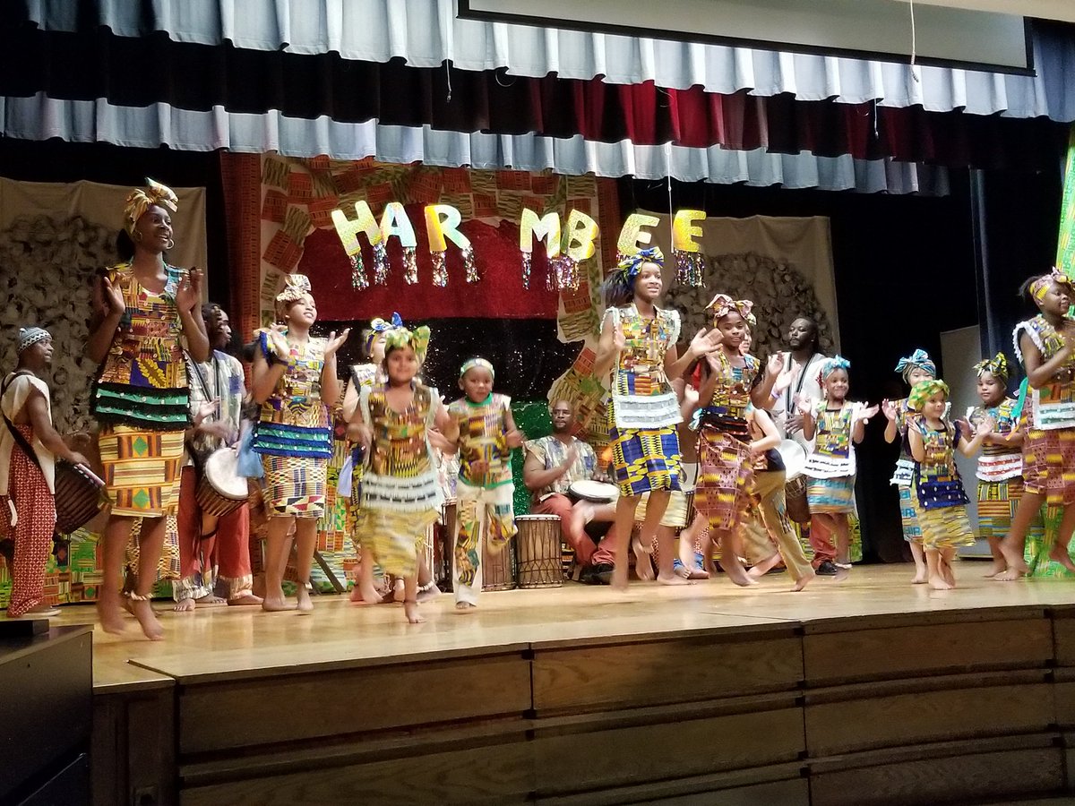 MrsCahill97's tweet image. Harambee 2018: This is THE event that makes Longfellow School &amp;amp; Oak Park the unique and amazing place that it is. We are beyond impressed by our wonderful performers, their talent, and the dedication they showed celebrating African culture! #letspulltogether #longfellowbears