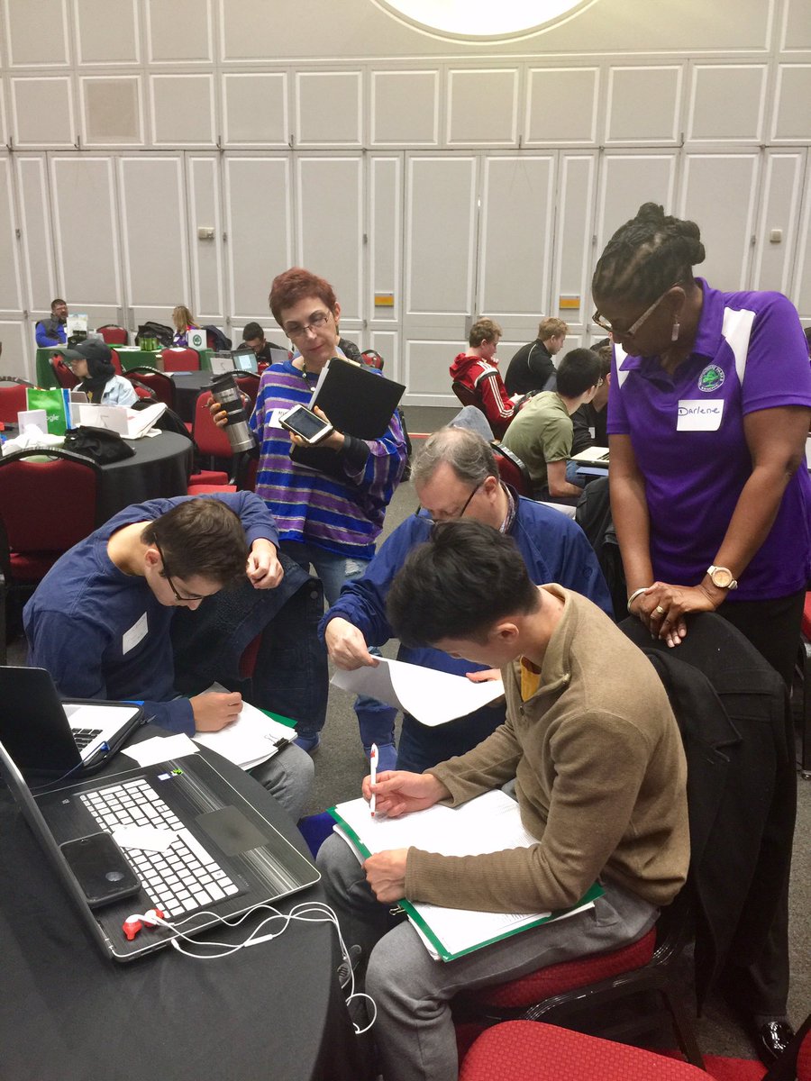 VersShuchi's tweet image. DataChallenge2018. These students are amazing! @MontgomeryParks leveraging their talent @DataChallengeUM @mitrapedoeem