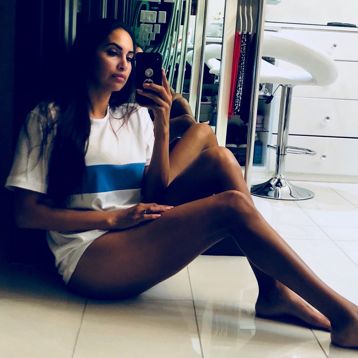 golfmami_'s tweet photo. Hey guys! I got something that's going to interest you. Stay tuned @redvanly for Alejandra! #REDVANLYXALEJANDRA
◌
◌
◌
#crewlove #menstyle #clothing #mens #apparel #menstagram #menswear #menslook #gents #mensfashionreview #menfashion #golfbabes #golf #redvanly https://t.co/skhdMpDf9g