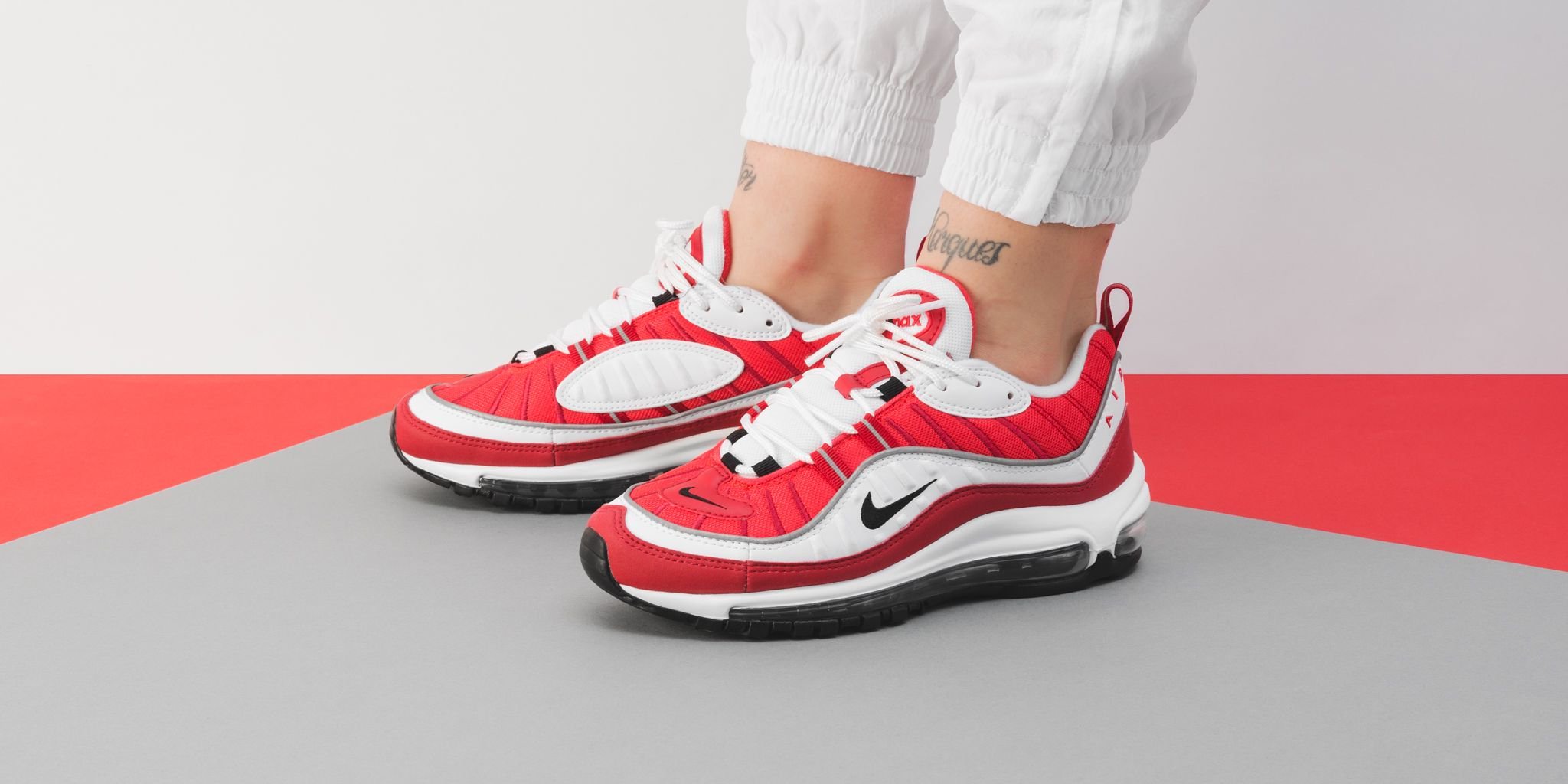 Gym shop red 98