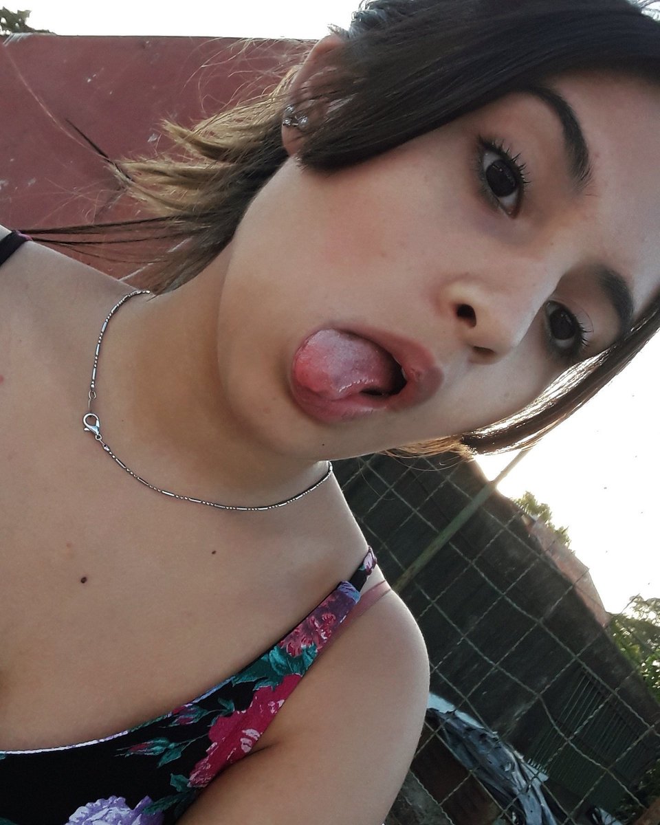 spadaforaxme's tweet image. bueno otra vez, me llamo micaela, tengo 15 años, soy de buenos aires, me gusta usar el celular ahre, me gusta cantar y bailar aunque lo hago para el culo 

INTEGRAME LS