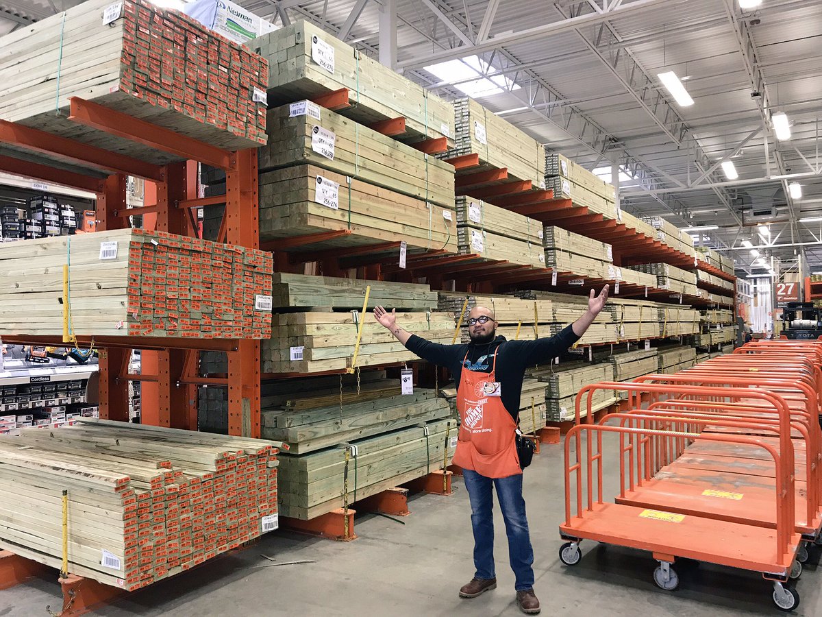 GandySteven's tweet photo. Congrats and great job to D21 DH, Alan! He has worked hard on instock and it is paying off! Keep it up sir! JLQs, quality and great standards at ALL times is the key to this successful dept! 👊🏼💣💥 #Team8445 #SWBEST https://t.co/1dp6UyIJbs