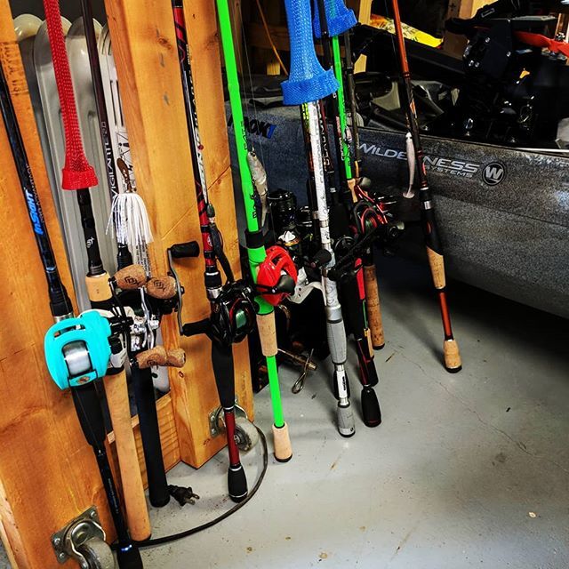 TheRealNiterat's tweet photo. Making rod selections for another #fishingday. #thestruggleisreal #13fishing #sixgillfishing #lews #bassproshop #baitcaster #speedspool #spinningreel #abugarcia #booyahfishing #berkeley #strikeking #zman #wildernesssystems https://t.co/Cpo5LaYAUv https://t.co/CbLj7bR05b
