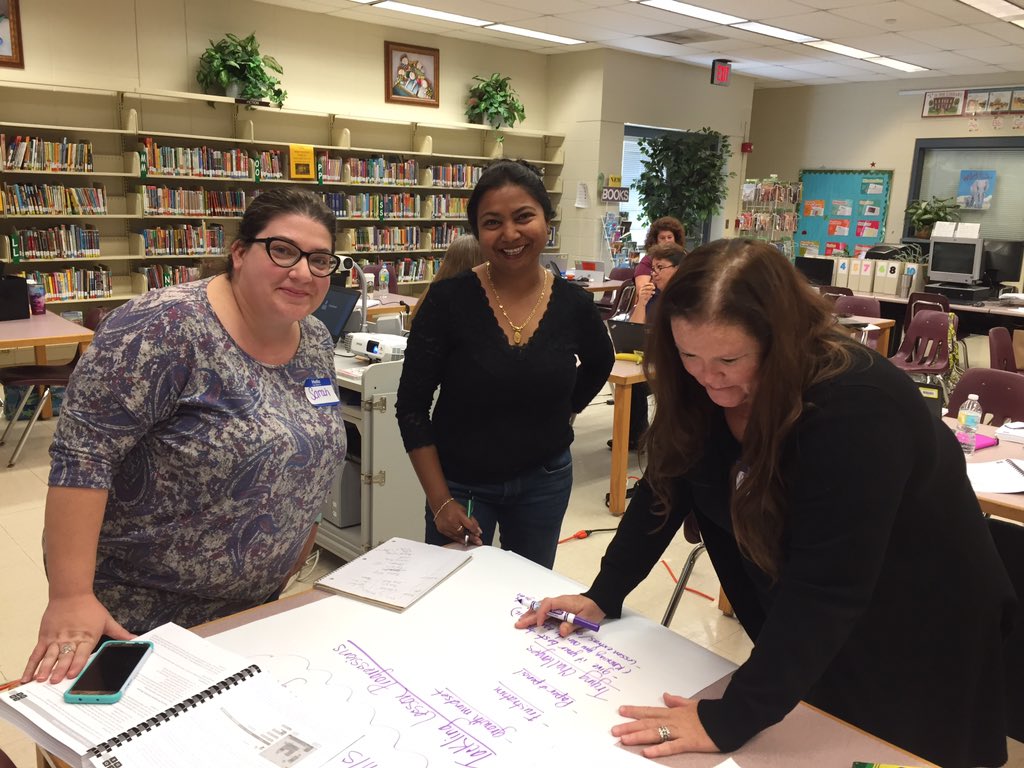 EPetersFL's tweet photo. Hillsborough County Teachers share best practices for teaching computer science! @TownCountryES #CodeTampaBay #CodeorgPD #HCPSTeach @TampaBaySTEM @HCPSArea2 @TeachCode https://t.co/tNhsvsfnGT