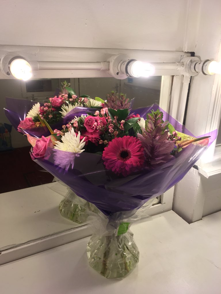 JanetCoulson's tweet photo. Beautiful flowers in my dressing room from my godfather! Aww! @citizenstheatre #TheMatchBox #lastnight @FirebrandTheatr https://t.co/uhxGyVNlHy