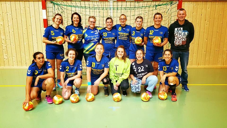 JSCherbourg's tweet photo. Le club souhaite bonne chance à La Valognaise HandBall 🤾‍♀️ et au CL Tourlaville Handball 🤾🏼‍♂️ pour les 16eme de finale de Coupe de France Régionale et Départementale. 
Ce week-end tous supporters du Handball Made in Cotentin ! 

#CoupeDeFrance #DirectionBercy https://t.co/XzcdtLM4j6