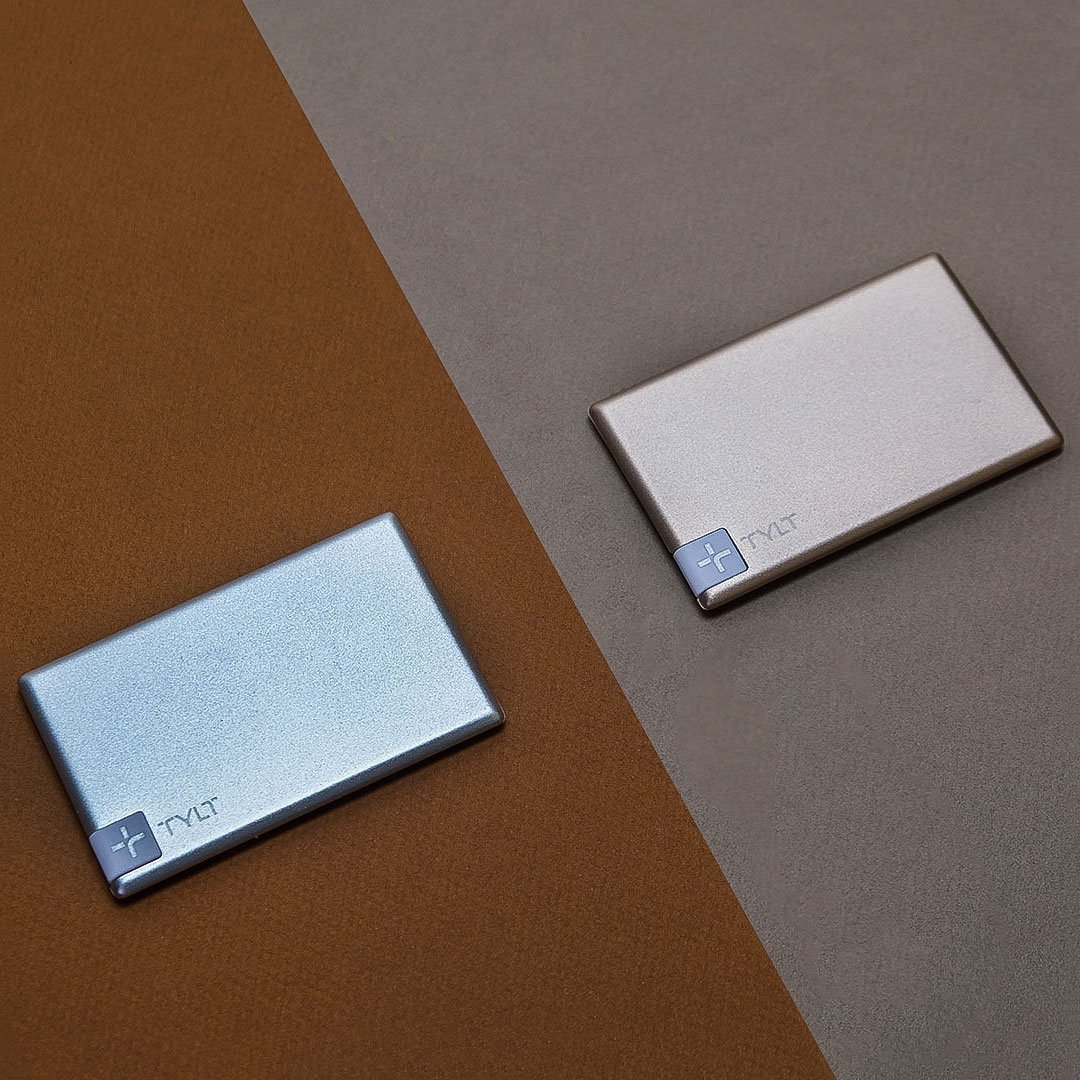 tyltproducts's tweet photo. Portable power small enough to fit in your wallet, pocket or bag can be game changing when you're powerless. Check out the Slim Boost and Flipstick on https://t.co/FiUMIuBoAO #TYLTpowers #StayEmpowered #SlimBoost #FlipStick https://t.co/mUb4Hul9n5