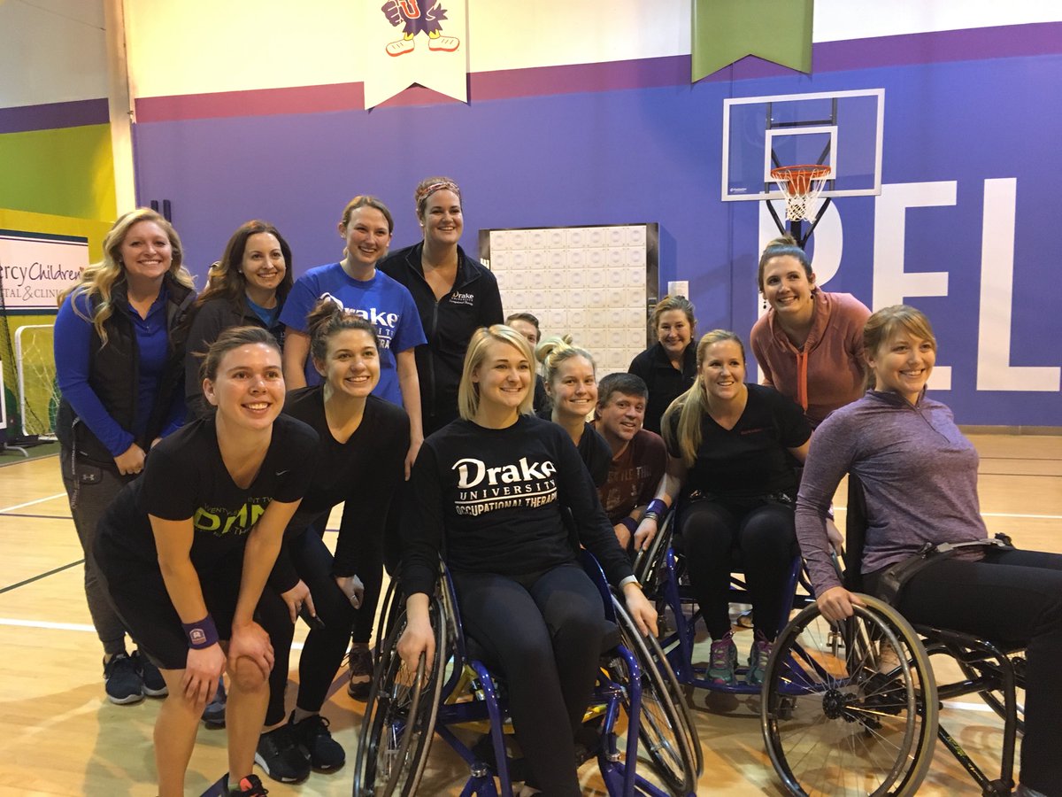 Courageleaguesp's tweet photo. Some of the great teams today at #CourageOnTheCourt @DrakeUniversity #DrakeOT https://t.co/qJ6AgXho3a