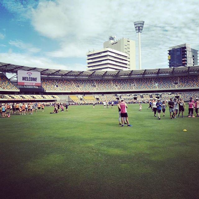 GabbaBrisbane's tweet photo. Rain rain stay away! π€πΌTime to get this world record attempt underway! πͺπΌ #thegabba #muscleupformnd #worldrecordattempt #fitness https://t.co/9XVvP7VyLK https://t.co/HoATJFSFVH
